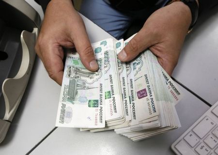 中国はルーブル安を注視、資本流出は過度に懸念せず＝外為管理局