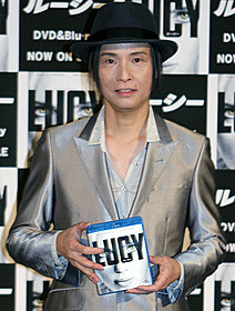 辻仁成、お笑いで“覚醒”? 目標は「タイタンライブ出演」