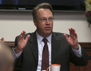 米経済に勢い=年半ばの利上げ妥当-連銀総裁
