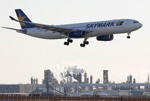 スカイマーク:９０億円、投資ファンドが支援契約