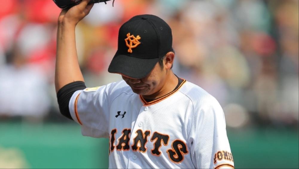 巨人・菅野 先発３回を１失点