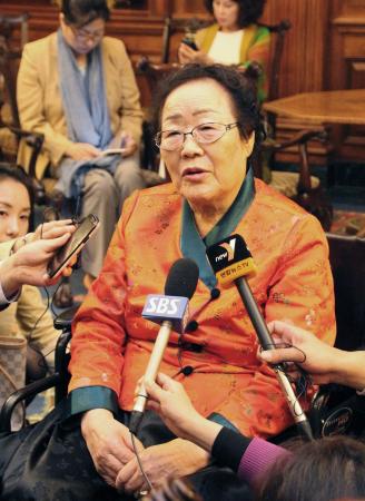 慰安婦で謝罪要求=米下院議員