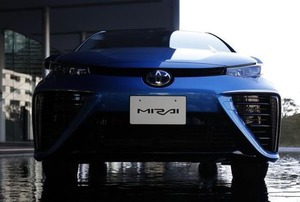 トヨタとマツダ、環境技術で提携強化検討 規制に対応も