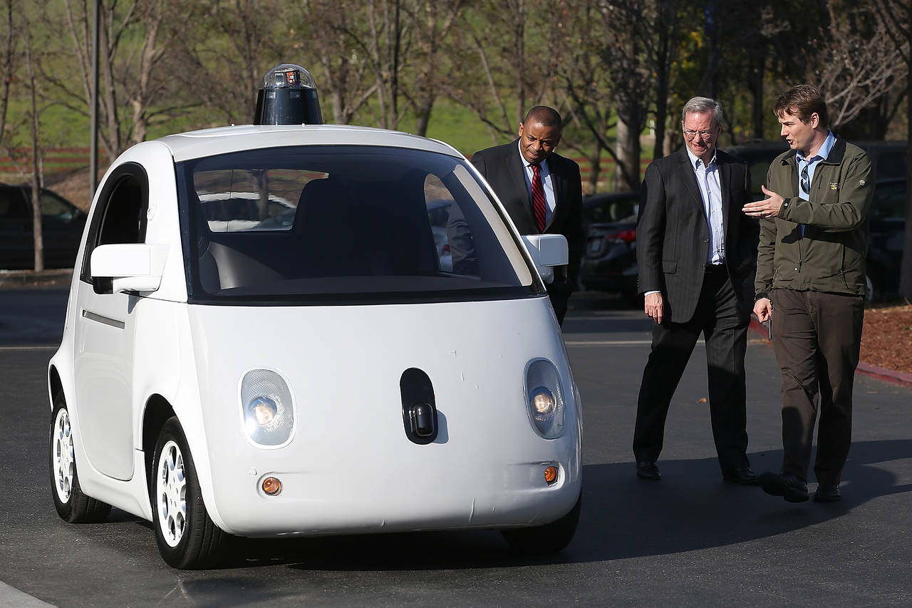 グーグル、独自の自動運転車で公道試験 事故件数公表直後
