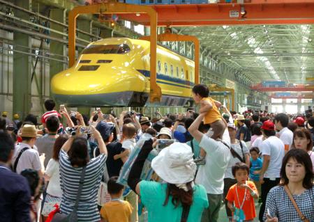ドクターイエローつり上げ JR東海が初公開