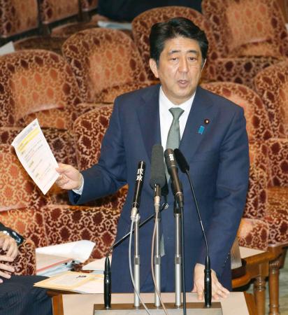 安保審議再開 文民統制逸脱の疑念が拭えない