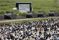 自衛隊、離島奪回想定し統合作戦を公開 富士総合火力演習