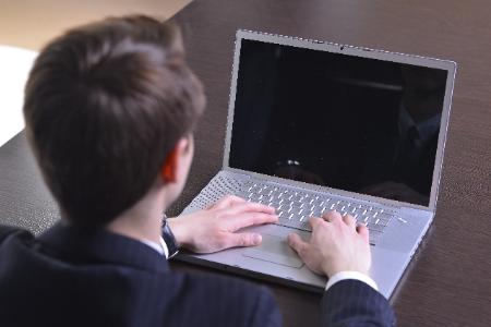 【就職・転職】企業による“応募者のSNSチェック”はアリorナシ？