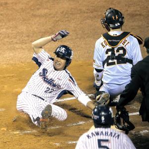 巨人阿部2試合連続猛打賞も野選反省「申し訳ない」