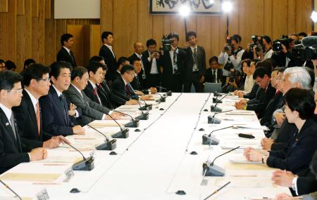 「これから半年が重要」=復興推進会議で—安倍首相