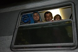 難民問題：迫る冬、また迂回 クロアチア国境が閉鎖