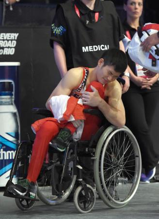 世界体操、男子の長谷川が負傷 団体Ｖ目指す日本、出場厳しく