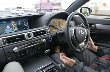 自動運転車の公道実験、指針案作成へ 警察庁が有識者初会合