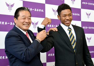 東京)オコエ選手「塁に出て」 楽天の梨田監督がエール