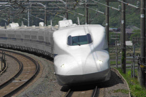 JR東海 最高益見通し 3月期 2015年10月29日