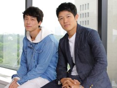 鈴木亮平がキスの練習方法を助言、「ラップキス」とは?