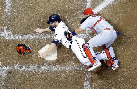 モリーナが８年連続受賞＝米大リーグ・ゴールドグラブ賞
