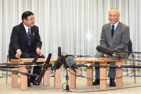 舛添氏と五輪相「連動」でラグビーW杯と五輪成功を