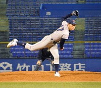 「巨人の1位」圧巻の快投=明治神宮野球