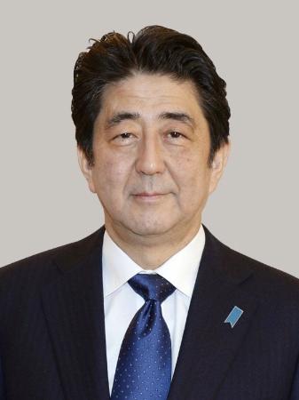 安倍首相、「経済」に専念＝追及回避の思惑も－異例の国会日程