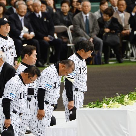 吉田義男氏が阪神中村ＧＭお別れ会で弔辞 裏話も