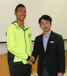 サニブラウン、進次郎議員から金言 ハートの強さは太鼓判！