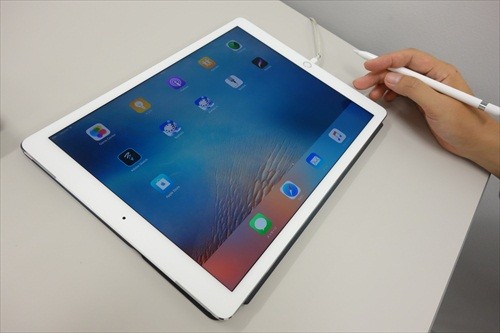 【インタビュー】iPad Pro＋Apple Pencilは商業イラストレーターの道具たり得るか？ - 安倍吉俊、大いに描く