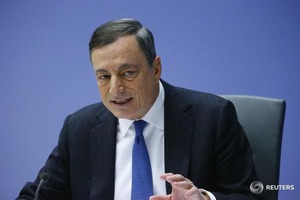 UPDATE 1-ＥＣＢ、今月の緩和策でインフレ目標遅滞なく達成へ＝総裁
