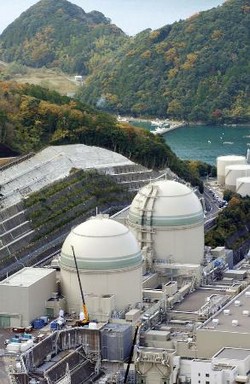 福井県議会、高浜原発3・4号機の再稼働に同意 2015年12月17日 19時45分