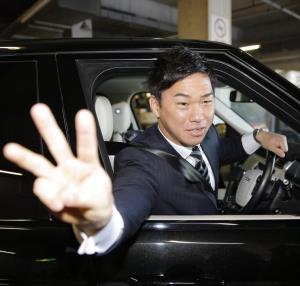 ソフトB長谷川 2億円3年契約に驚き「来年にかける気持ちだった」