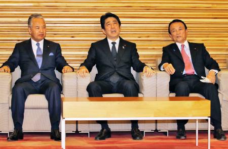 3.3兆円決定 景気テコ入れ、「1億総活躍」色あせ