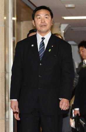 公立小中学校教職員定数 来年度は3475人削減