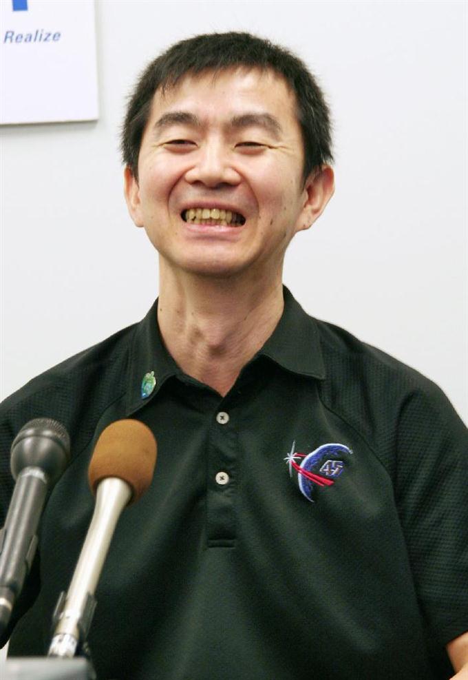「全力出し切り、良い結果」=油井さん、帰還後初会見
