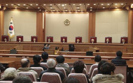 日韓協定 違憲性判断せず 韓国憲法裁、外交関係を重視