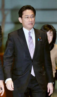 慰安婦支援で新基金提案へ 外相、28日訪韓