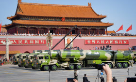 中国、ロケット軍など新設 軍改革が具体化へ