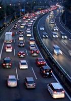 Ｕターンラッシュ始まる 中国道渋滞、関空では帰国ラッシュ