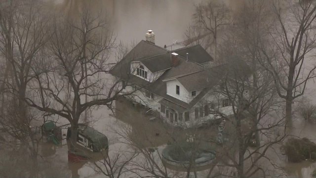 ミシシッピ川が氾濫、下流域でも洪水発生の恐れ 米