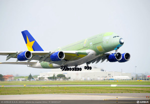 全日空がA380導入へ 「空飛ぶホテル」コストが課題