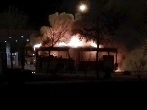 死者17人に 放火か、容疑者拘束