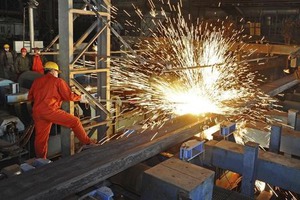 世界成長見通し、２．９％に引き下げ 資源安など影響