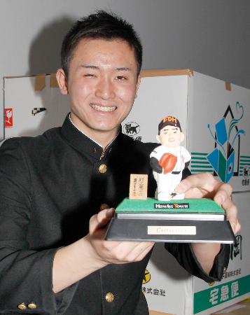 ソフトＢ・ドラ１高橋、入寮で武田の部屋割り当て「１年目で１勝したい」