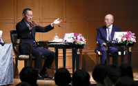 「好奇心」が大切 赤崎教授、山中教授が対談 2016年01月10日
