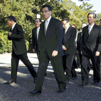 伊勢神宮参拝 「今年が分岐点」 ／三重