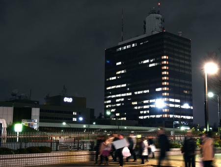 【ＮＨＫアナウンサー逮捕】 ＮＨＫアナウンス室を家宅捜索