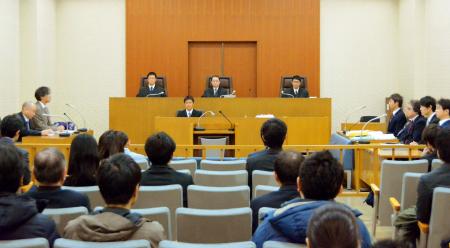 “女性に乱暴”の罪 実刑取り消し無罪判決