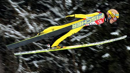 葛西紀明、５位につける…フライング選手権前半