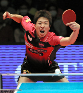 伊藤、親友の平野美に完敗「自分のプレーさせてもらえなかった」/卓球