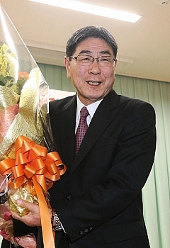 駒ケ根市長 杉本氏３選 20年ぶり２期連続無投票