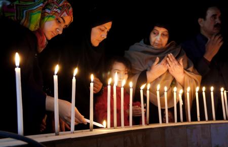 タリバン、パキスタンで大学テロ…学生・教授最低３０人死亡